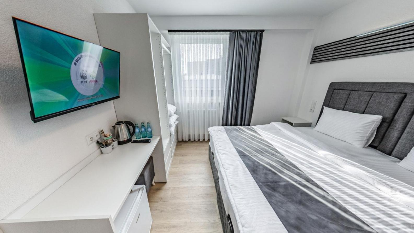 Dido Diamond Hotel Dietzenbach Exteriör bild
