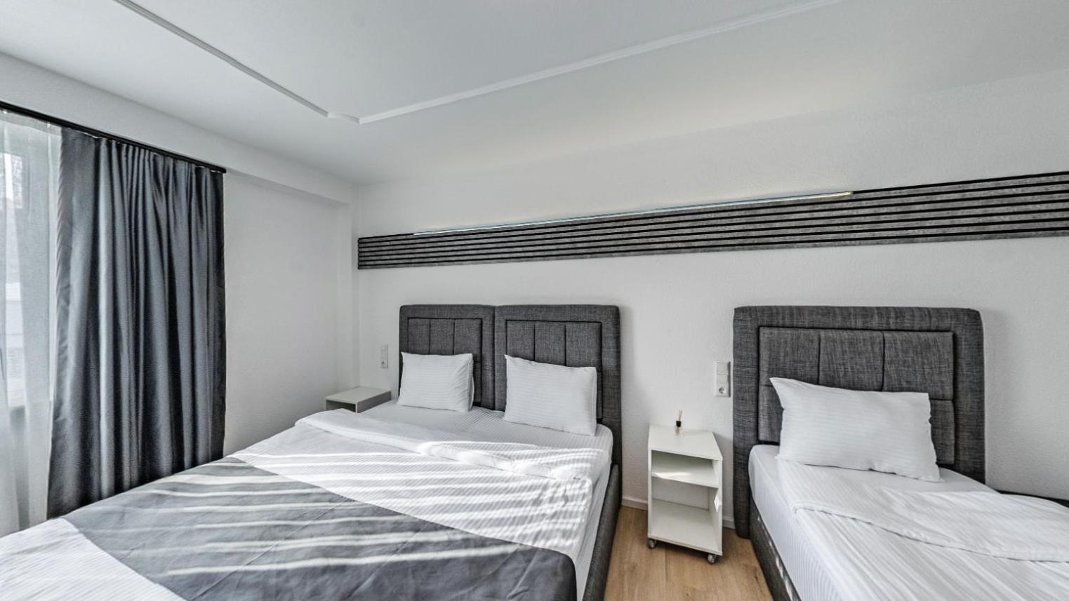 Dido Diamond Hotel Dietzenbach Exteriör bild